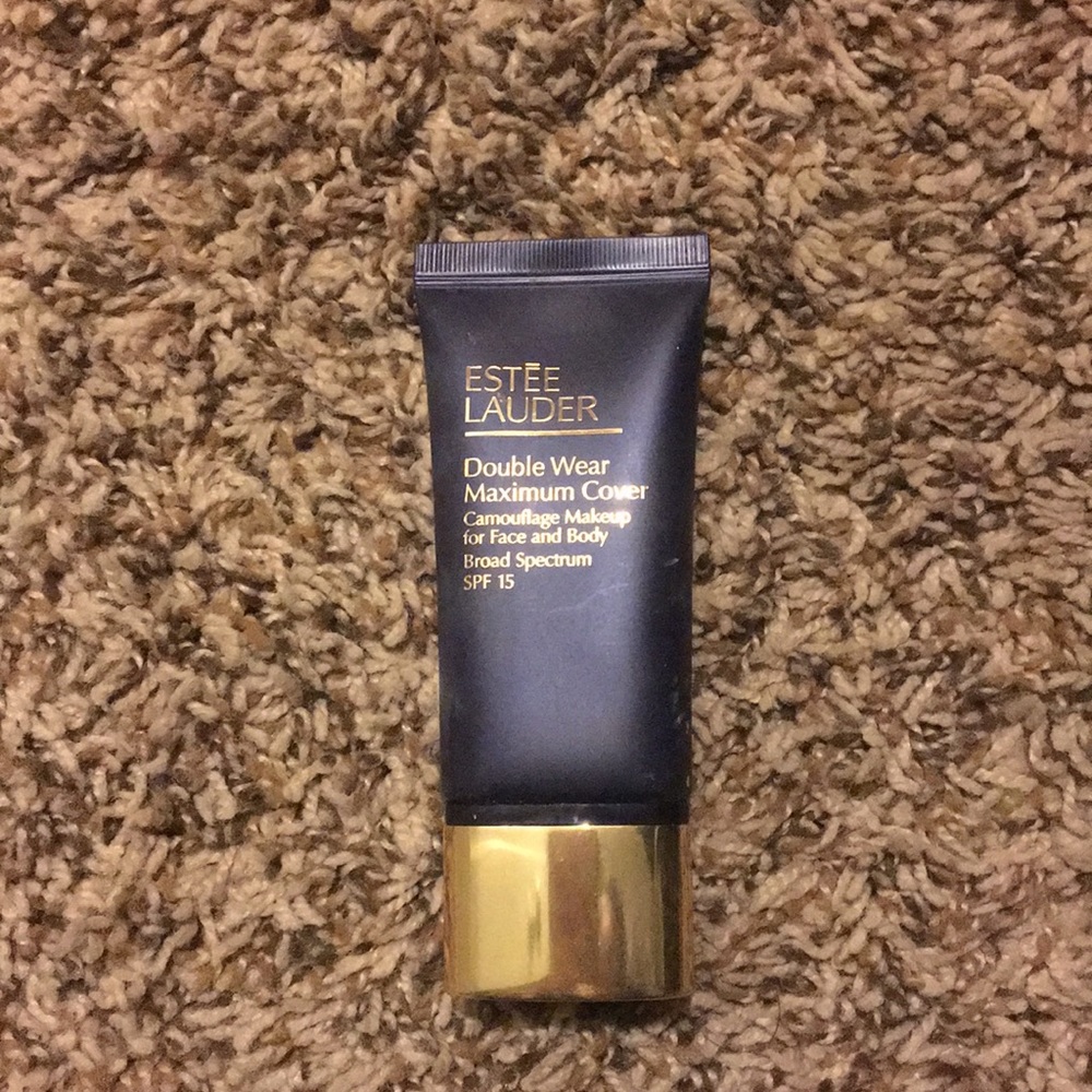 🚫 on hold 🚫 Estée Lauder Double Wear foundation